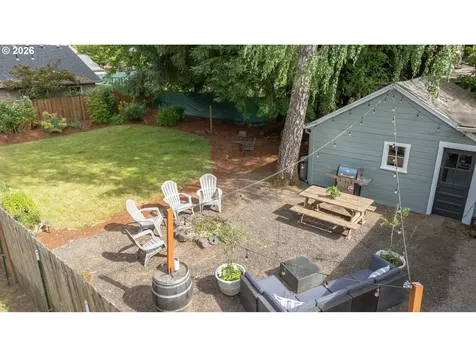 928 SE Davis Street Mcminnville OR 97128