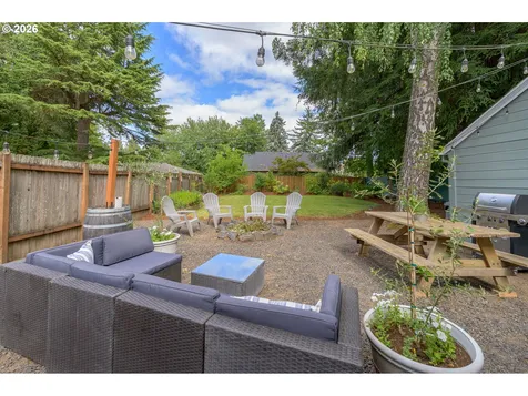 928 SE Davis Street Mcminnville OR 97128