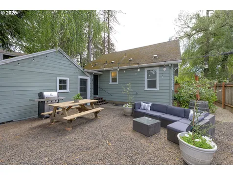 928 SE Davis Street Mcminnville OR 97128