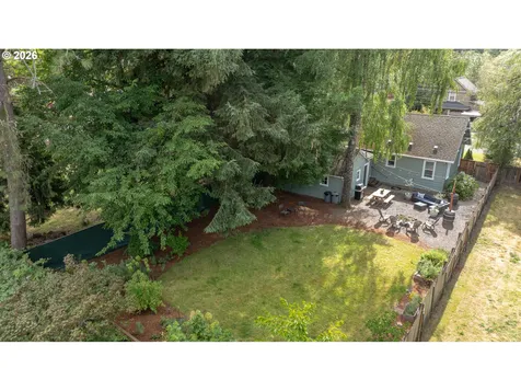928 SE Davis Street Mcminnville OR 97128