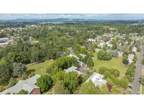 928 SE Davis Street Mcminnville OR 97128