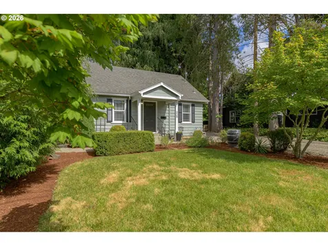 928 SE Davis Street Mcminnville OR 97128