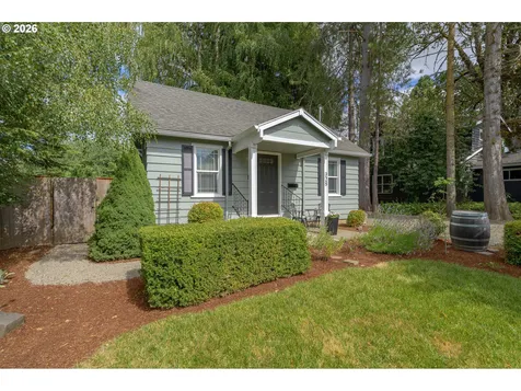 928 SE Davis Street Mcminnville OR 97128