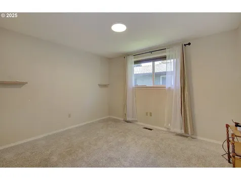 1116 NW 75th Circle Vancouver WA 98665