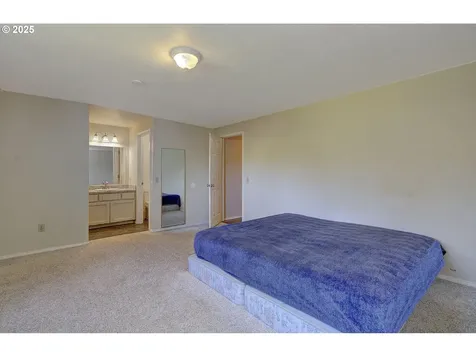 1116 NW 75th Circle Vancouver WA 98665