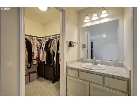 1116 NW 75th Circle Vancouver WA 98665