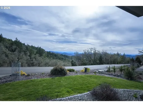 1252 Southridge Way Roseburg OR 97470