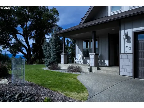 1252 Southridge Way Roseburg OR 97470