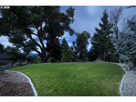 1252 Southridge Way Roseburg OR 97470