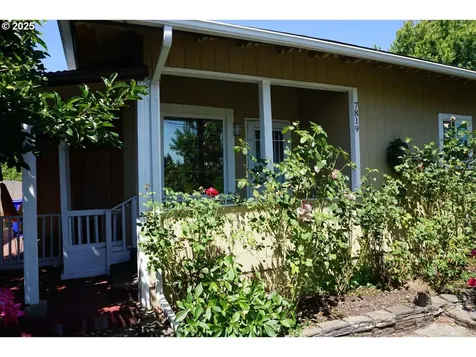 7819 SE Duke Street Portland OR 97206