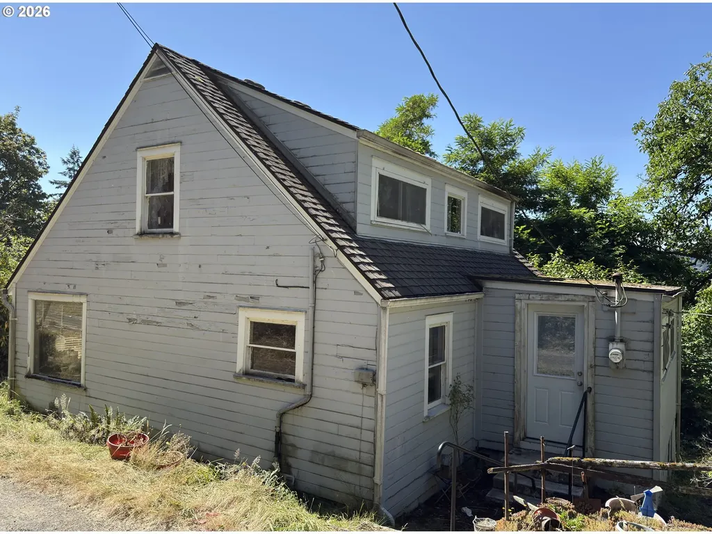 4411 Pacific Way Longview WA 98632