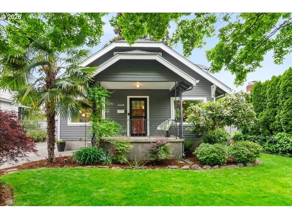 1845 SE Reedway Street Portland OR 97202