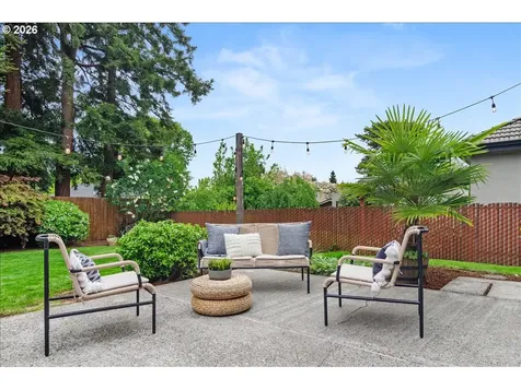 1845 SE Reedway Street Portland OR 97202