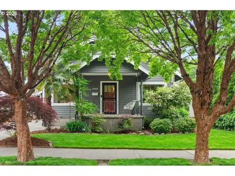 1845 SE Reedway Street Portland OR 97202