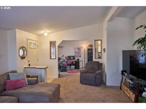 1699 N Terry Street Eugene OR 97402