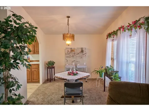 1699 N Terry Street Eugene OR 97402