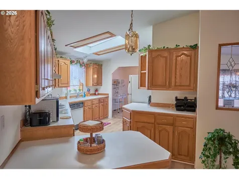 1699 N Terry Street Eugene OR 97402