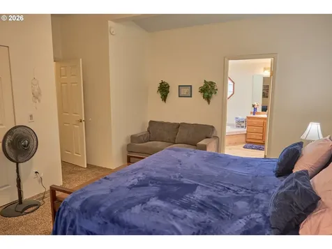 1699 N Terry Street Eugene OR 97402