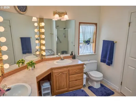 1699 N Terry Street Eugene OR 97402