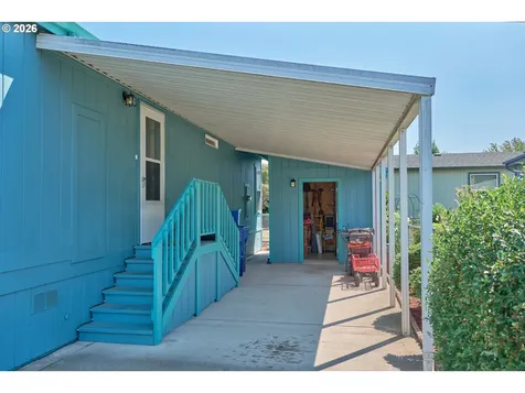 1699 N Terry Street Eugene OR 97402