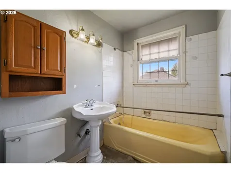 1000 W 39th Street Vancouver WA 98660
