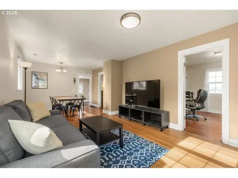 2910 Q Street Vancouver WA 98663