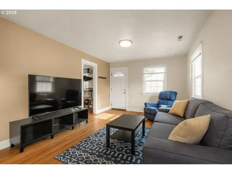 2910 Q Street Vancouver WA 98663