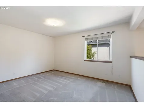 8872 SW 78th Place Portland OR 97223