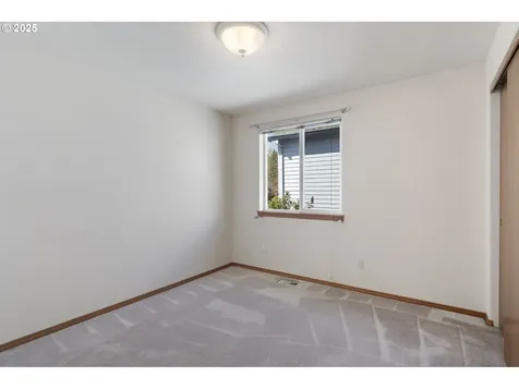 8872 SW 78th Place Portland OR 97223
