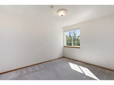 8872 SW 78th Place Portland OR 97223