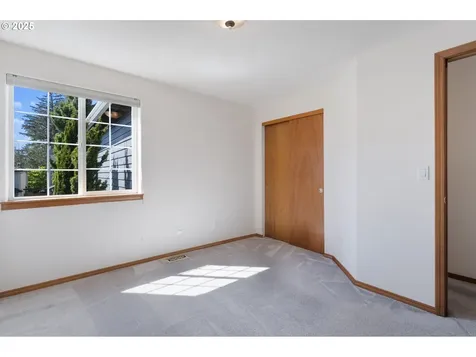 8872 SW 78th Place Portland OR 97223