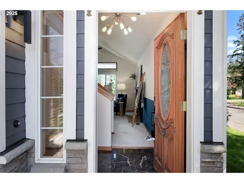 8872 SW 78th Place Portland OR 97223
