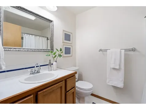 8872 SW 78th Place Portland OR 97223