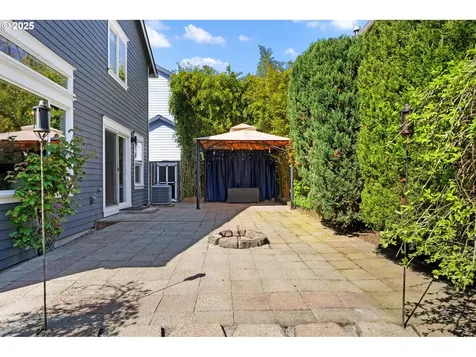 8872 SW 78th Place Portland OR 97223