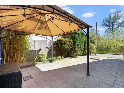 8872 SW 78th Place Portland OR 97223