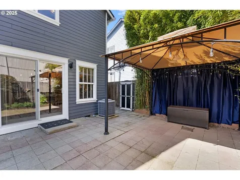 8872 SW 78th Place Portland OR 97223
