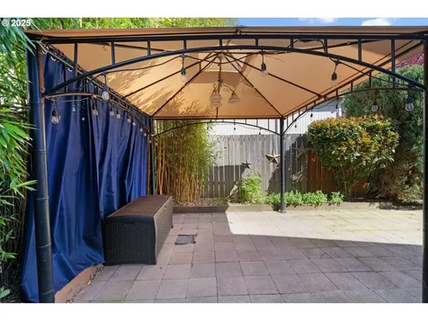8872 SW 78th Place Portland OR 97223