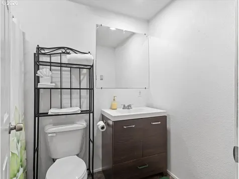 15600 NE 18th Street Vancouver WA 98684