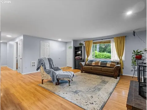 15600 NE 18th Street Vancouver WA 98684