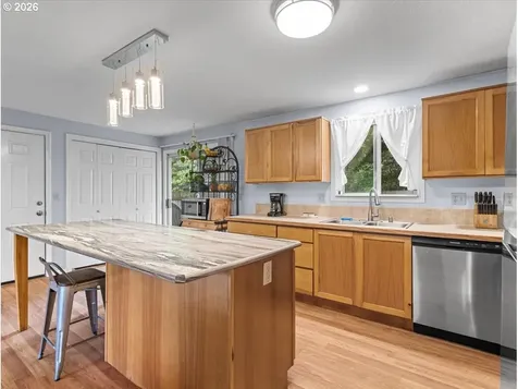 15600 NE 18th Street Vancouver WA 98684