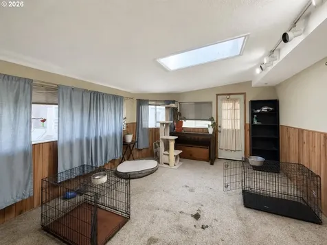 1688 NW Eden Street Roseburg OR 97470