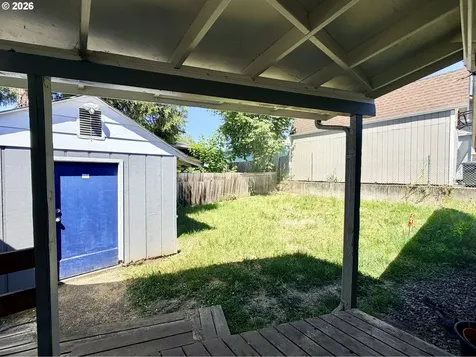 1688 NW Eden Street Roseburg OR 97470