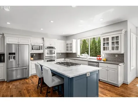 2012 NW 127th Place Portland OR 97229