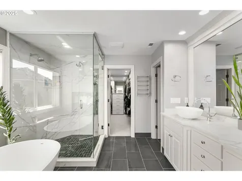 2012 NW 127th Place Portland OR 97229