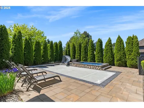 2012 NW 127th Place Portland OR 97229