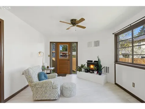 7503 SE Martins Street Portland OR 97206
