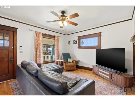 7503 SE Martins Street Portland OR 97206