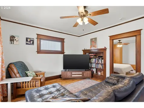 7503 SE Martins Street Portland OR 97206
