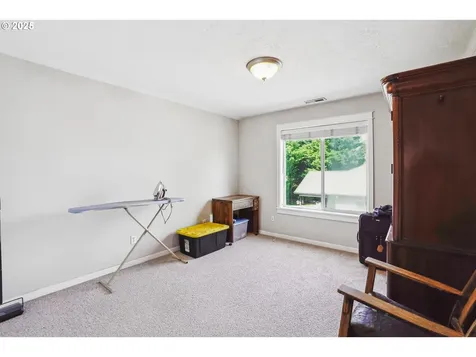 114 10th Street Jefferson OR 97352