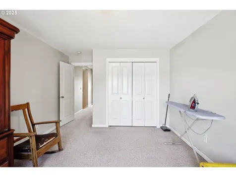 114 10th Street Jefferson OR 97352